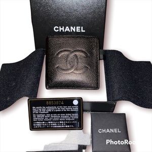 Chanel caviar leather wallet